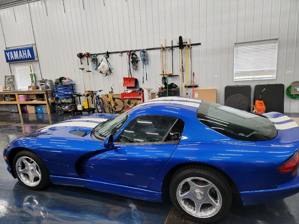 1997 Dodge Viper GTS 2nd Gen - Image 11 of 31