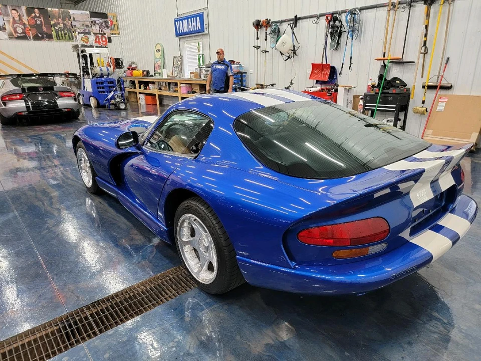 1997 Dodge Viper GTS 2nd Gen - Image 10 of 31