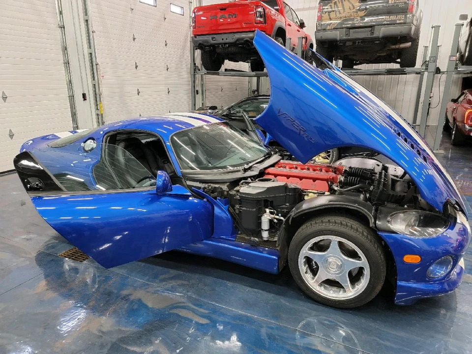 1997 Dodge Viper GTS 2nd Gen - Image 14 of 31