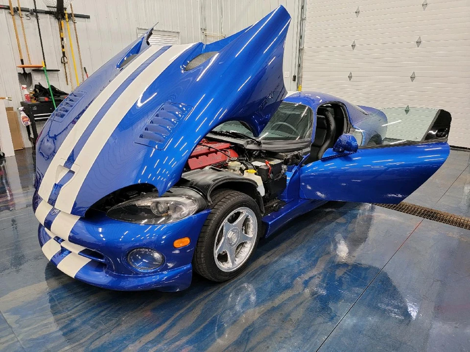 1997 Dodge Viper GTS 2nd Gen - Image 13 of 31