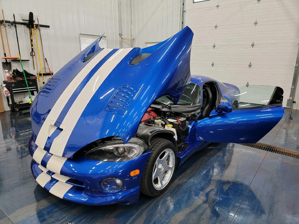 1997 Dodge Viper GTS 2nd Gen - Image 12 of 31