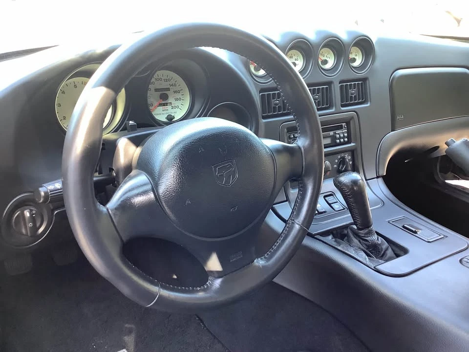 1997 Dodge Viper GTS 2nd Gen - Image 13 of 20