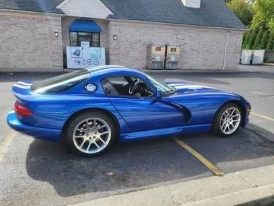 1997 Dodge Viper GTS 2nd Gen - Image 3 of 4