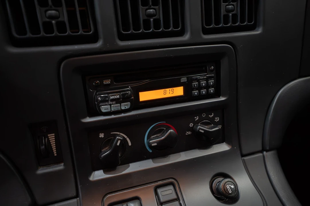 1997 Dodge Viper GTS 2nd Gen - Image 13 of 31