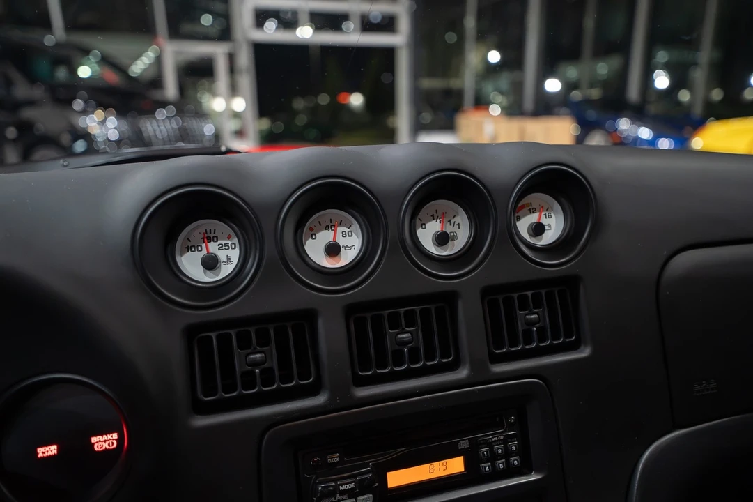 1997 Dodge Viper GTS 2nd Gen - Image 12 of 31