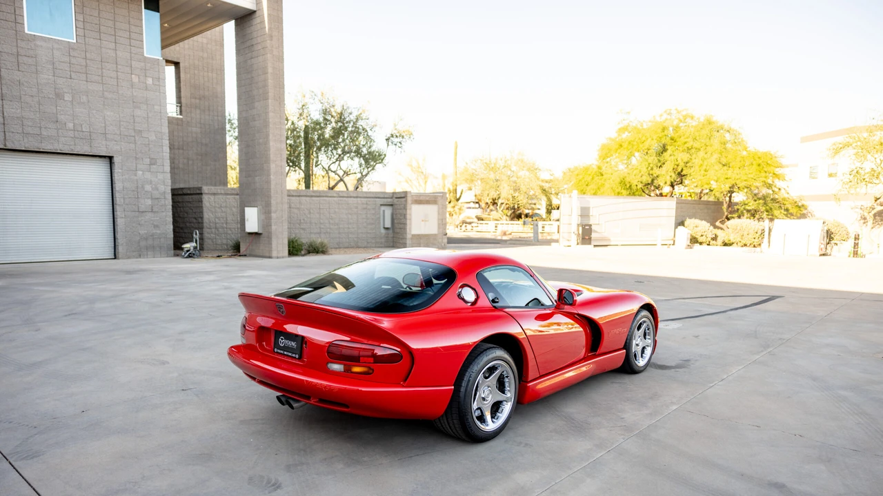 1997 Dodge Viper GTS 2nd Gen - Image 26 of 31