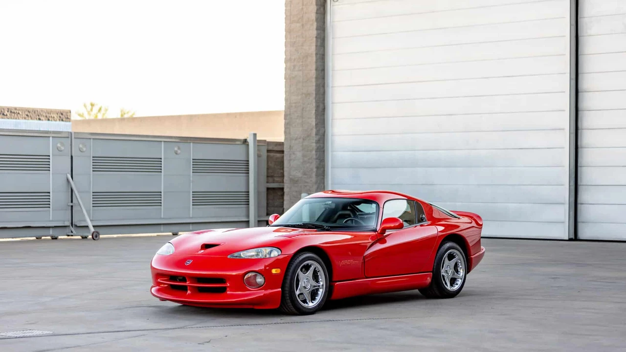 1997 Dodge Viper GTS 2nd Gen - Image 4 of 31