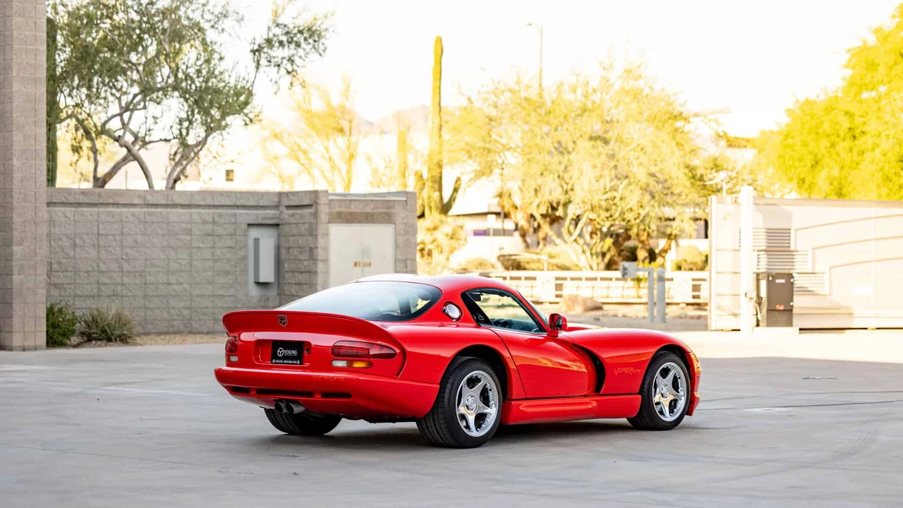 1997 Dodge Viper GTS 2nd Gen - Image 8 of 31