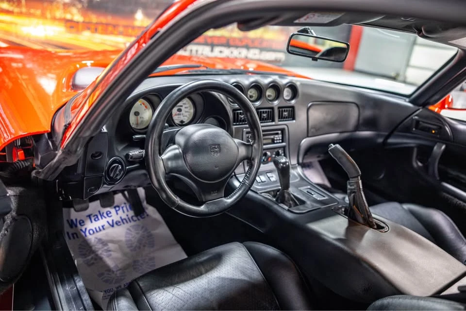 1997 Dodge Viper GTS 2nd Gen - Image 16 of 20