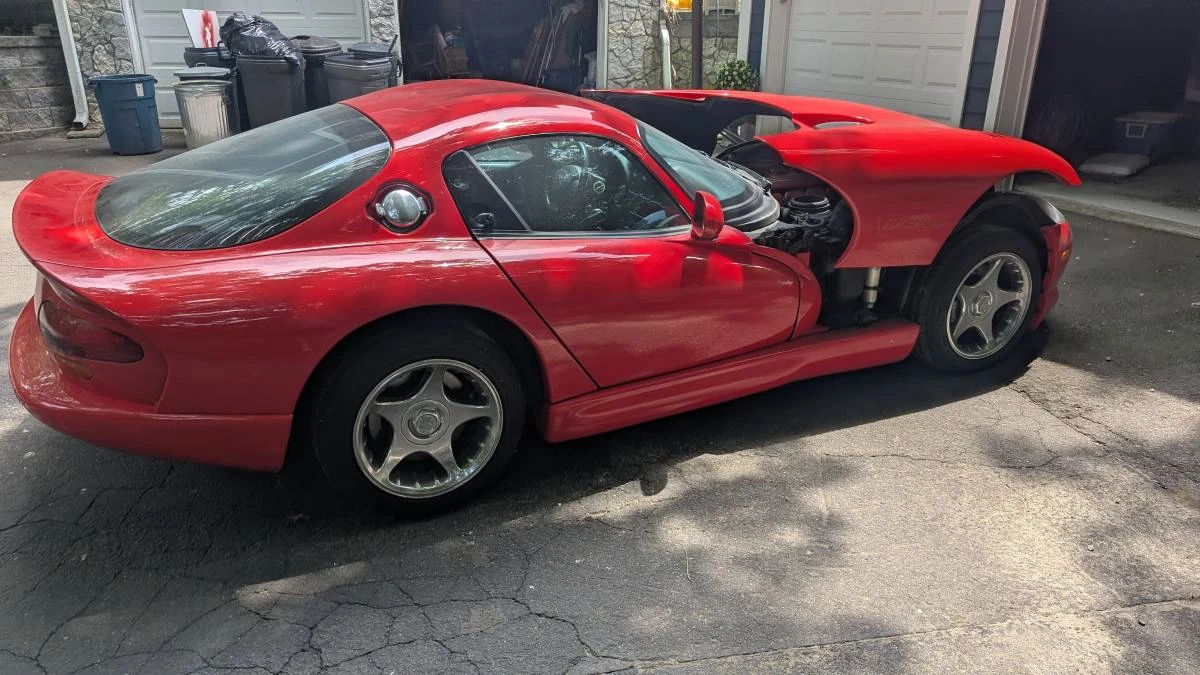 1997 Dodge Viper GTS 2nd Gen - Image 2 of 10
