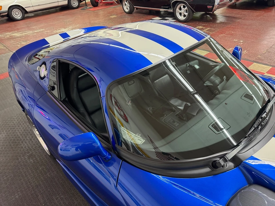 1997 Dodge Viper GTS 2nd Gen - Image 13 of 21