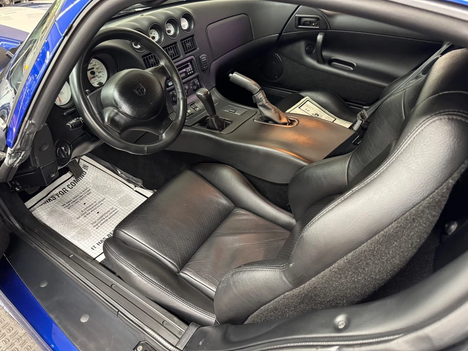 1997 Dodge Viper GTS 2nd Gen - Image 17 of 21
