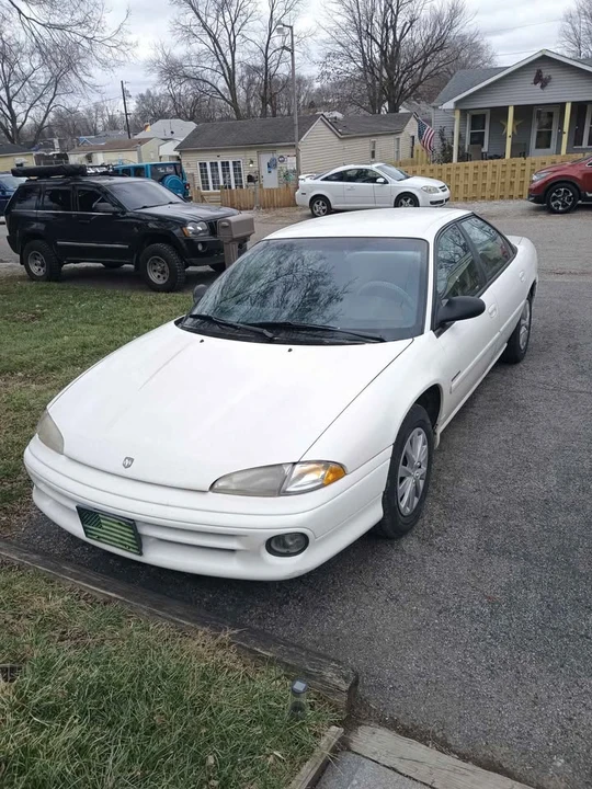 1997 Dodge Intrepid - Image 2 of 18