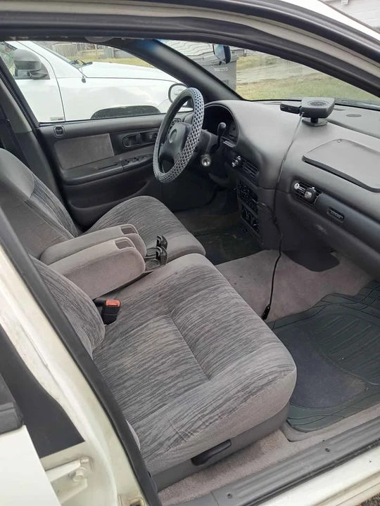 1997 Dodge Intrepid - Image 15 of 18