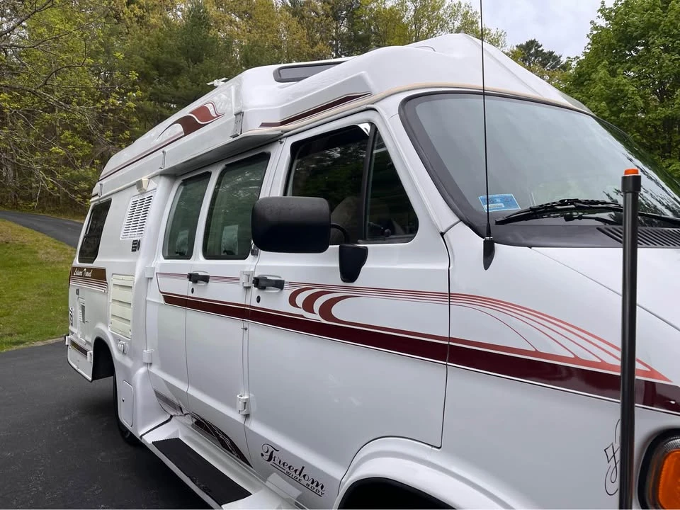 1997 Dodge Ram Van - Image 4 of 5