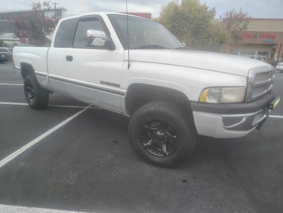 1997 Dodge Ram 1st Gen - Image 2 of 8