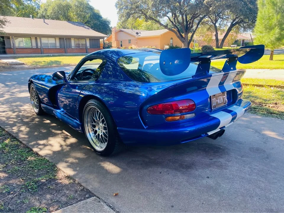 1997 Dodge Viper 2nd Gen - Image 2 of 9