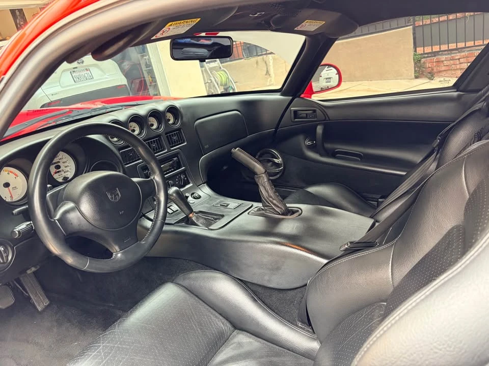 1997 Dodge Viper GTS 2nd Gen - Image 9 of 13