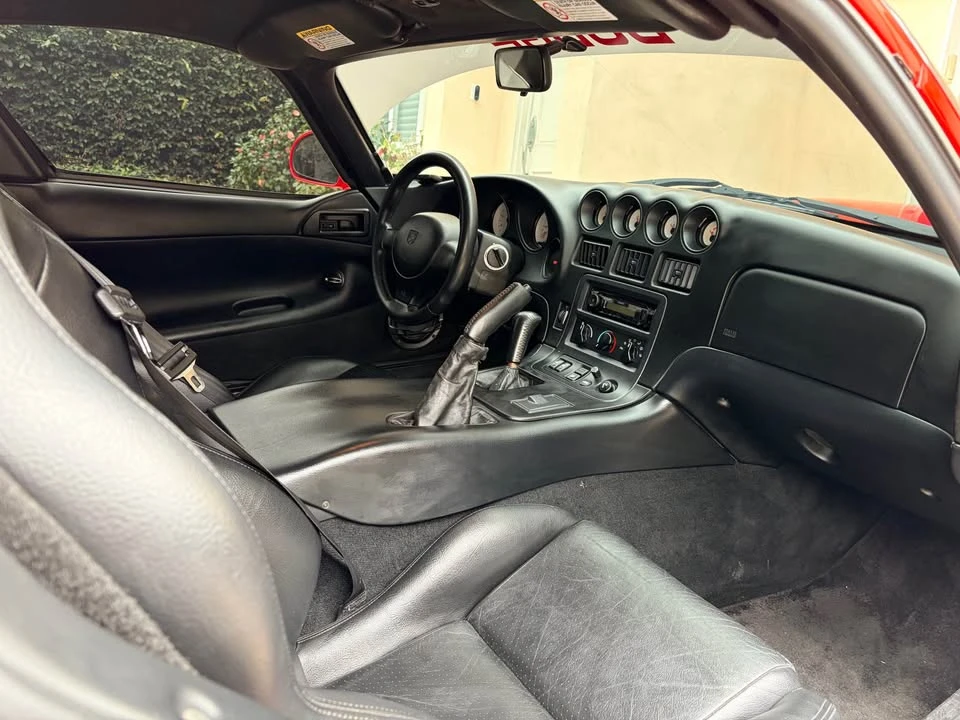 1997 Dodge Viper GTS 2nd Gen - Image 10 of 13