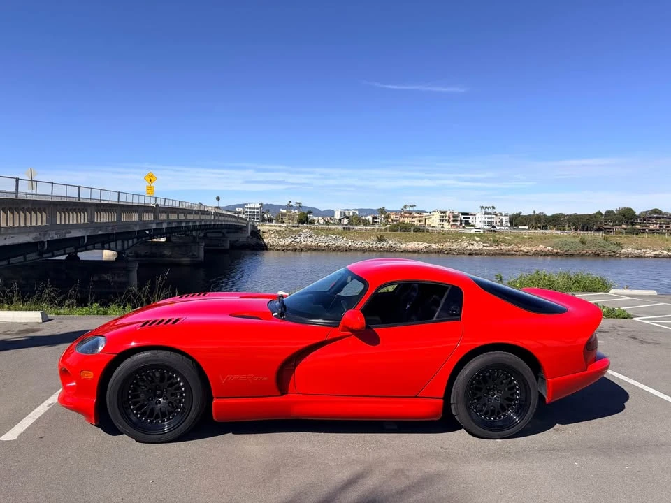 1997 Dodge Viper GTS 2nd Gen - Image 2 of 16