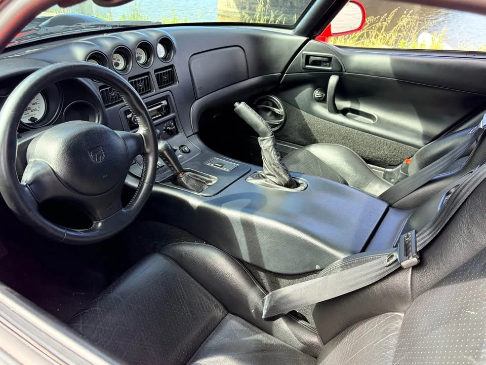 1997 Dodge Viper GTS 2nd Gen - Image 11 of 16