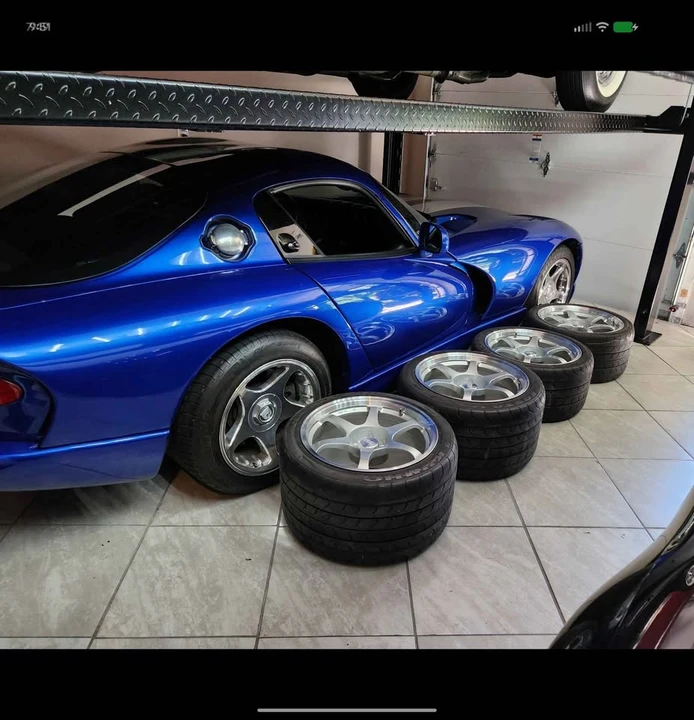 1997 Dodge Viper GTS 2nd Gen - Image 9 of 14