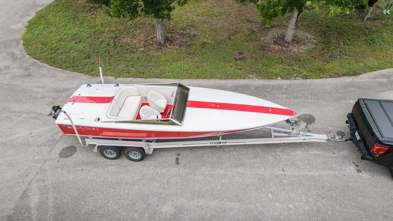 1997 Donzi - Image 11 of 21