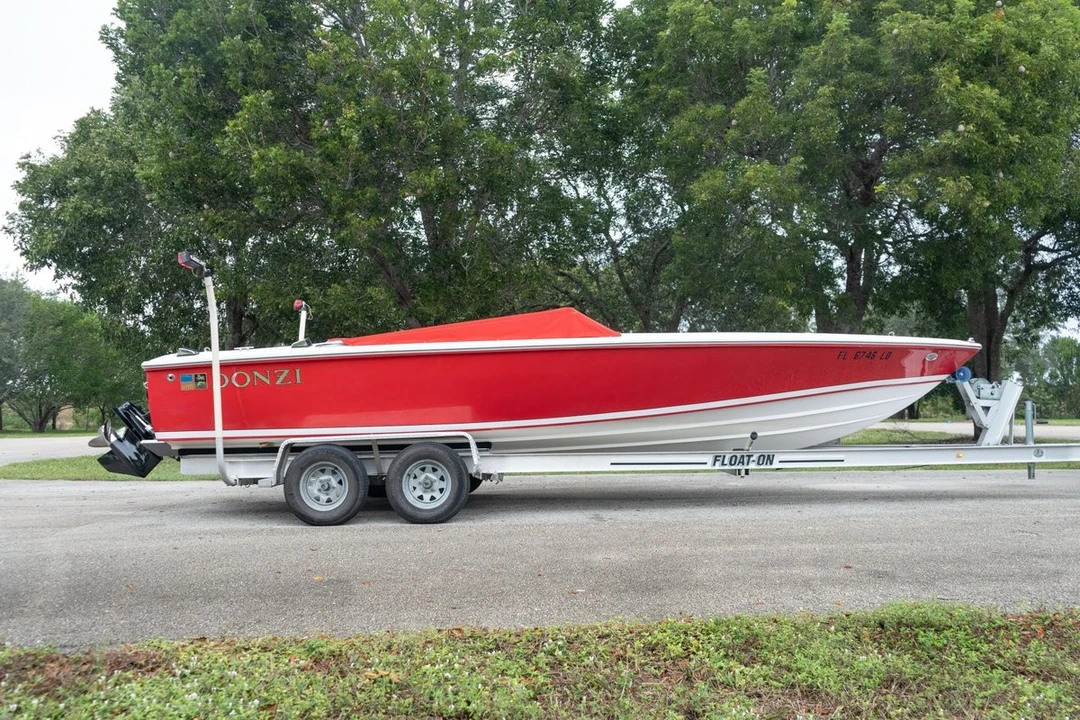 1997 Donzi - Image 18 of 21