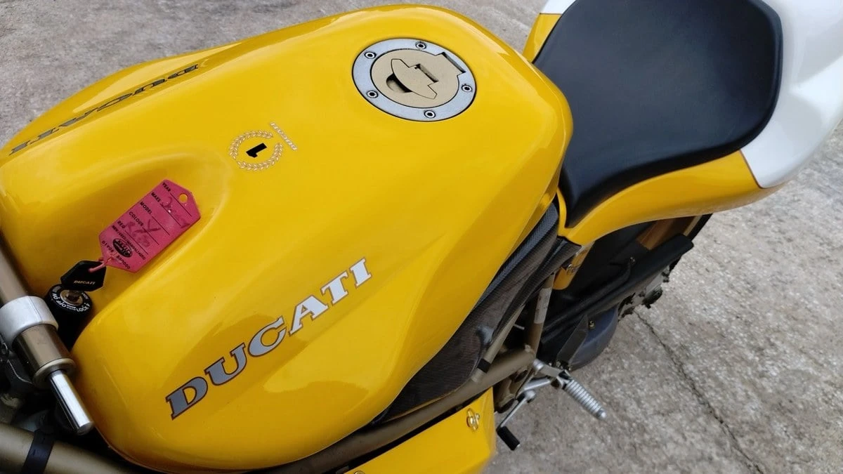 1997 Ducati 748 - Image 14 of 30
