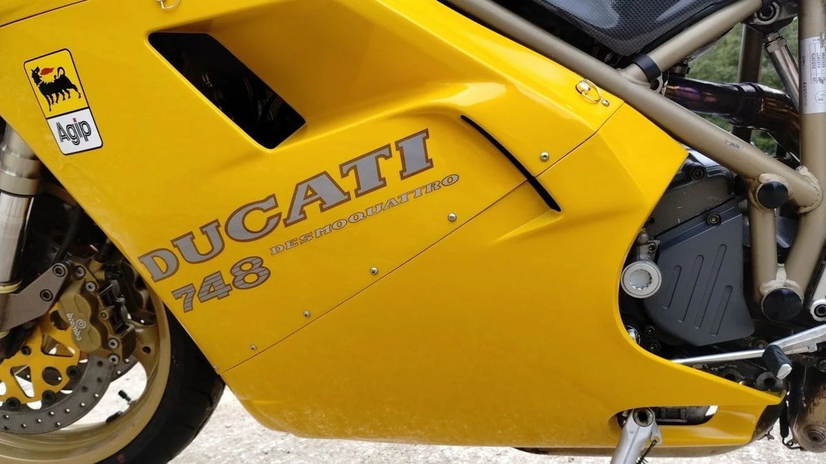 1997 Ducati 748 - Image 24 of 30