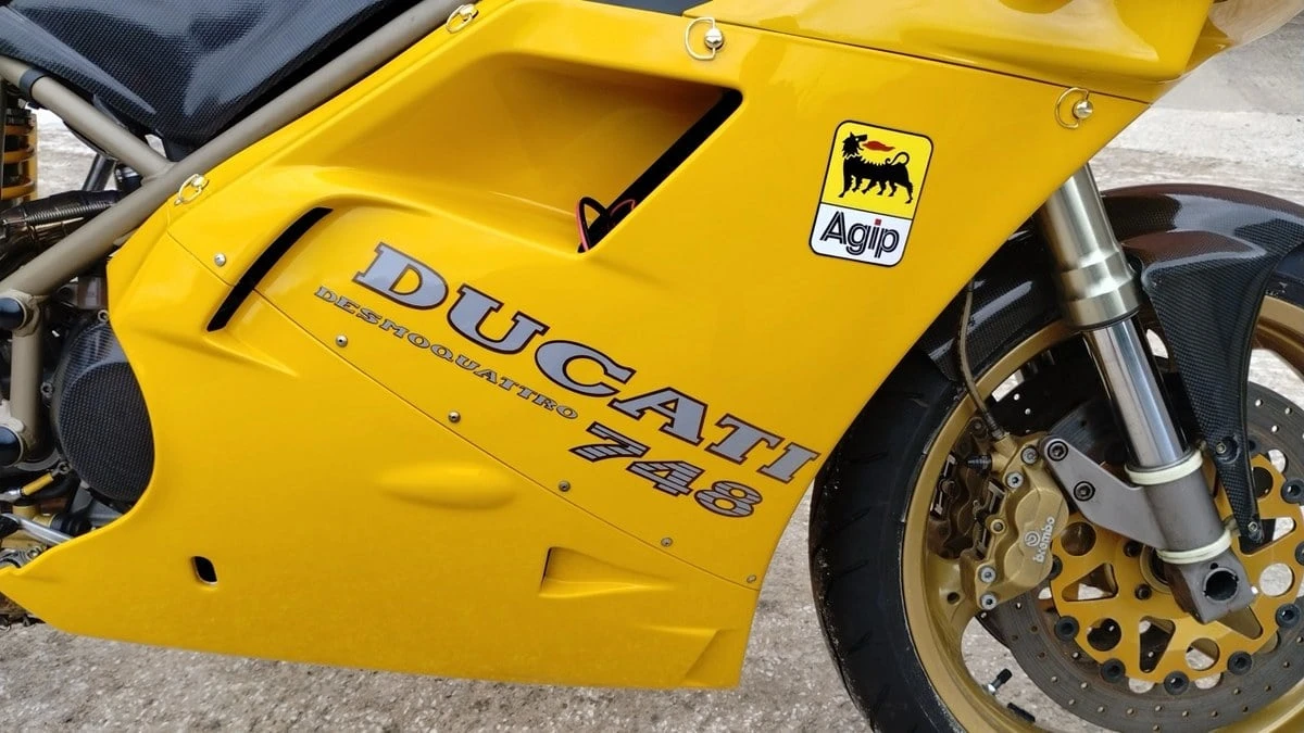 1997 Ducati 748 - Image 27 of 30