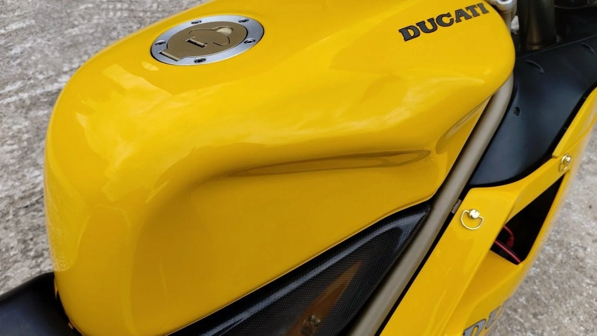 1997 Ducati 748 - Image 28 of 30