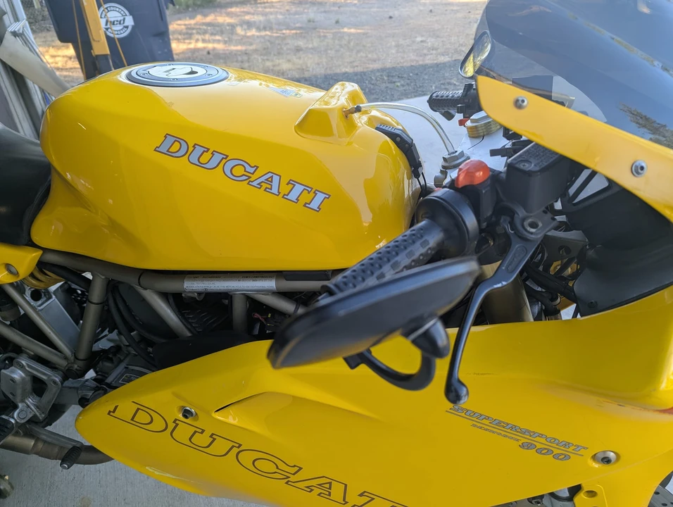 1997 Ducati 750 & 800 & 900 & 1000 - Image 14 of 31