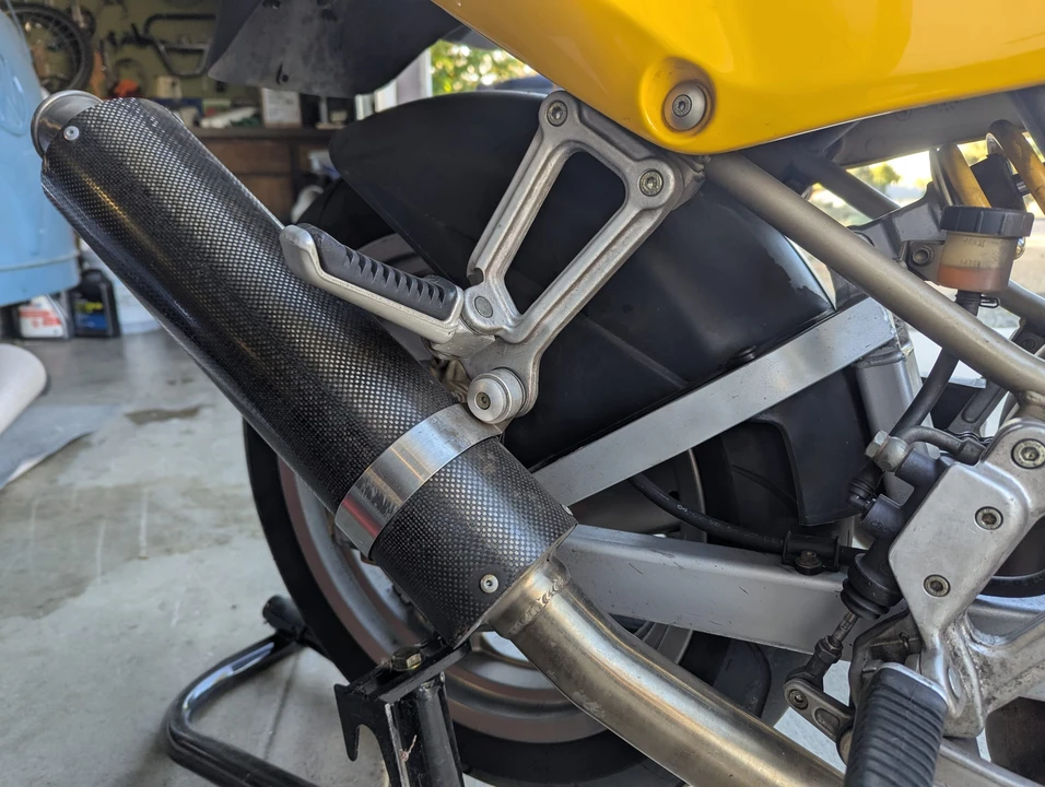 1997 Ducati 750 & 800 & 900 & 1000 - Image 30 of 31