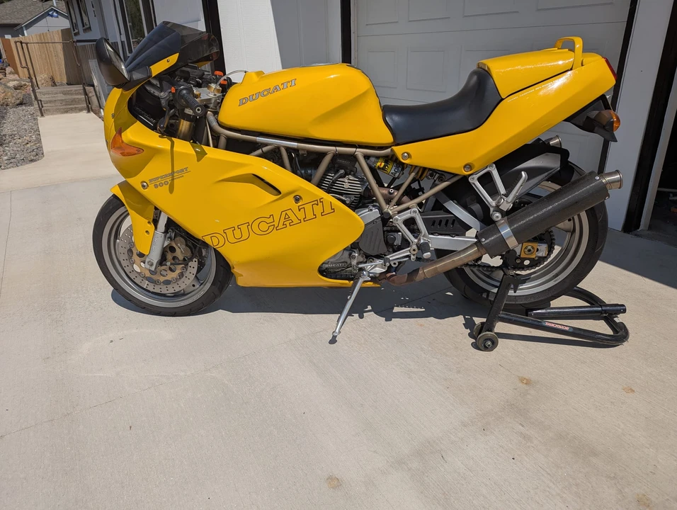 1997 Ducati 750 & 800 & 900 & 1000 - Image 9 of 31