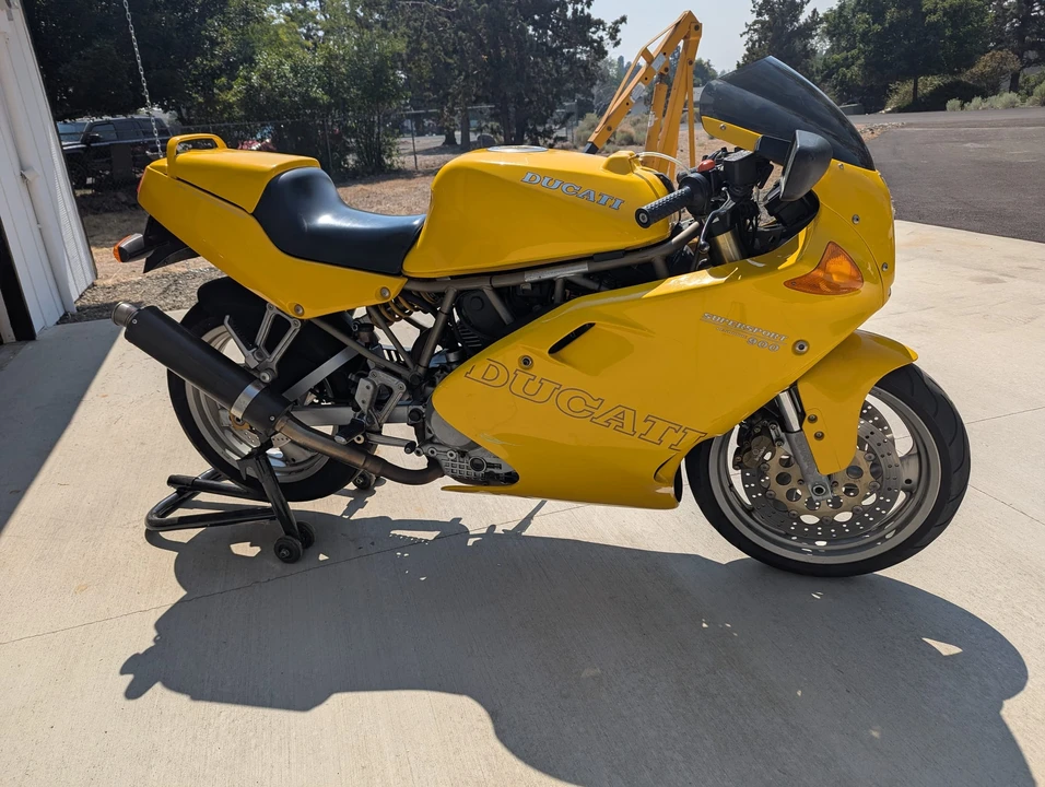 1997 Ducati 750 & 800 & 900 & 1000 - Image 4 of 31