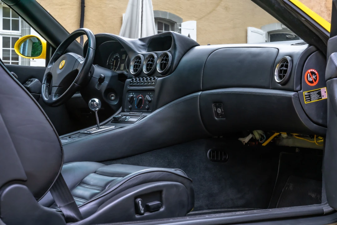 1997 Ferrari 550 Maranello - Image 18 of 31