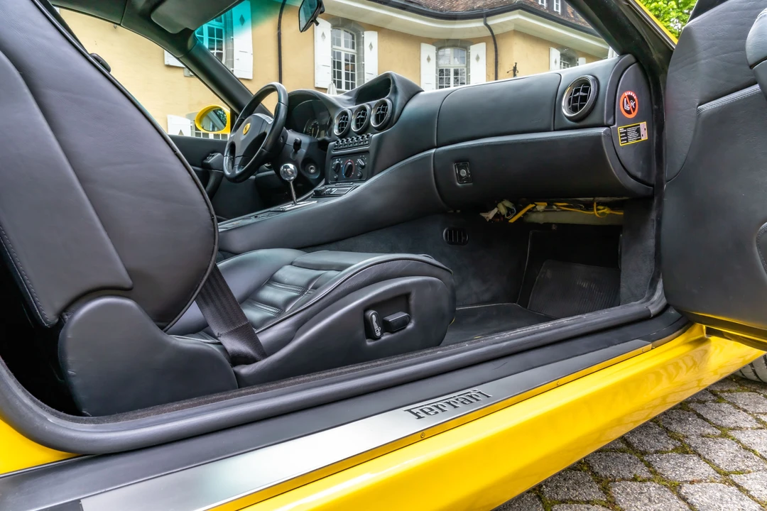 1997 Ferrari 550 Maranello - Image 22 of 31