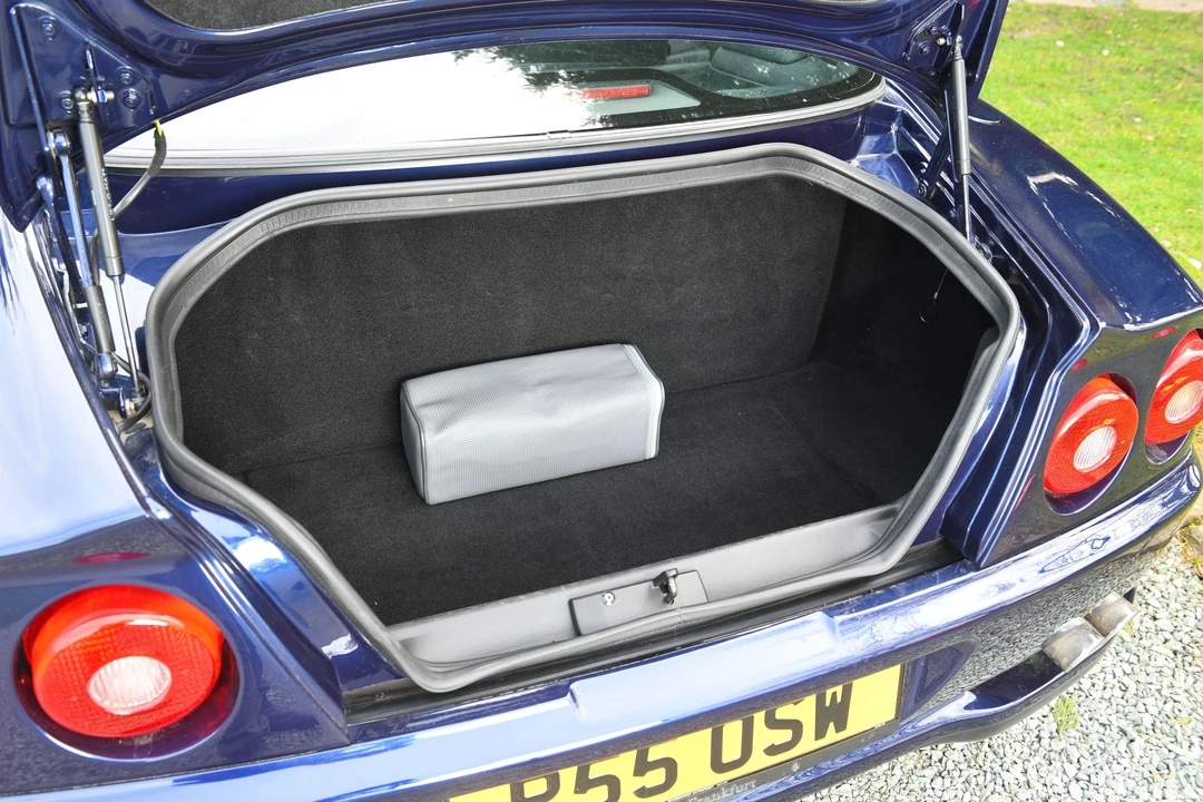 1997 Ferrari 550 Maranello - Image 10 of 31