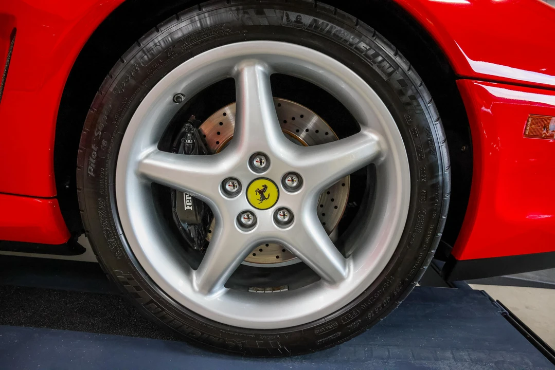 1997 Ferrari 550 Maranello - Image 24 of 31