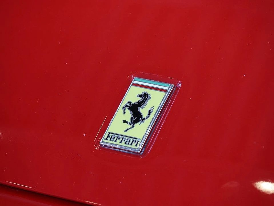 1997 Ferrari 550 Maranello - Image 25 of 31