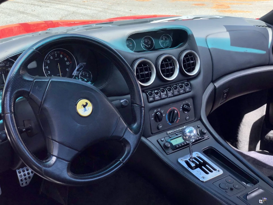 1997 Ferrari 550 Maranello - Image 25 of 31