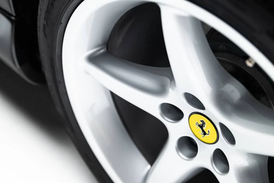 1997 Ferrari 550 Maranello - Image 12 of 31