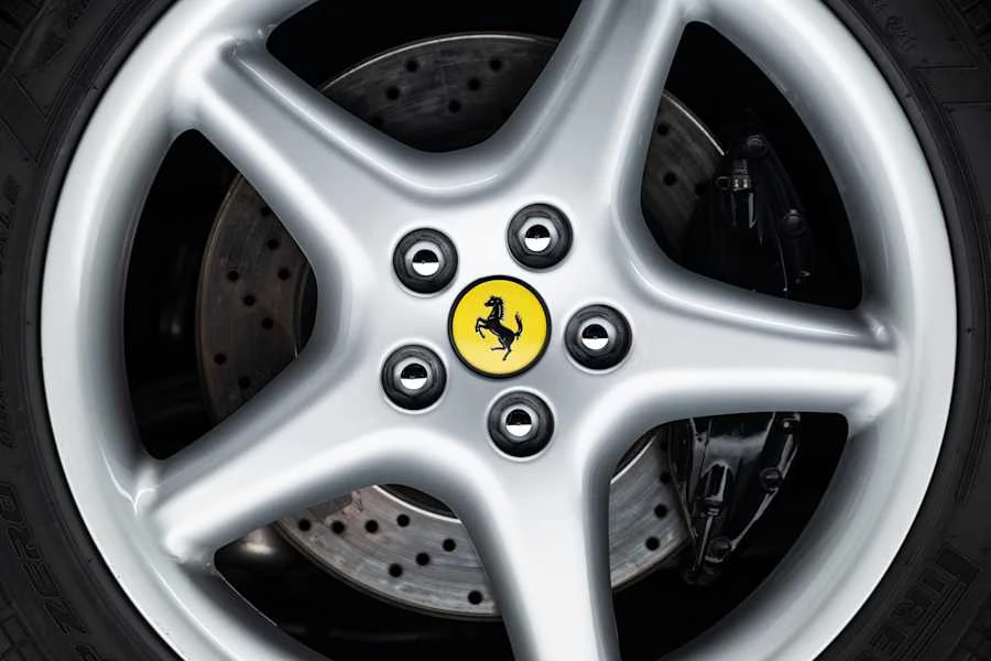1997 Ferrari 550 Maranello - Image 10 of 31