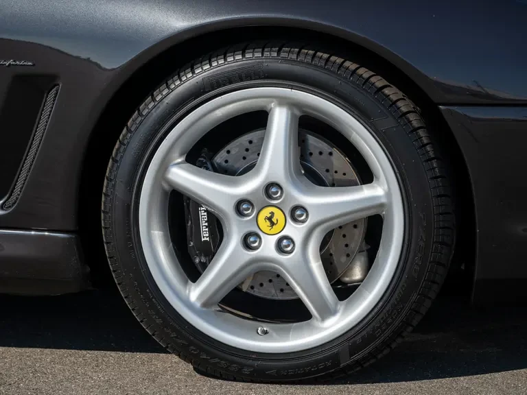 1997 Ferrari 550 Maranello - Image 25 of 31
