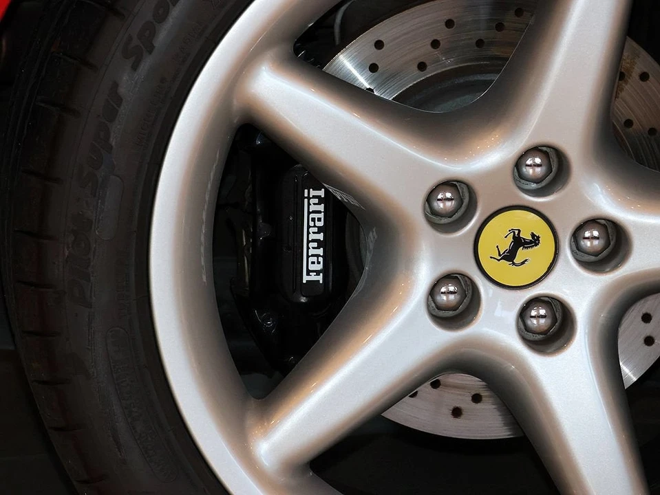 1997 Ferrari 550 Maranello - Image 18 of 31