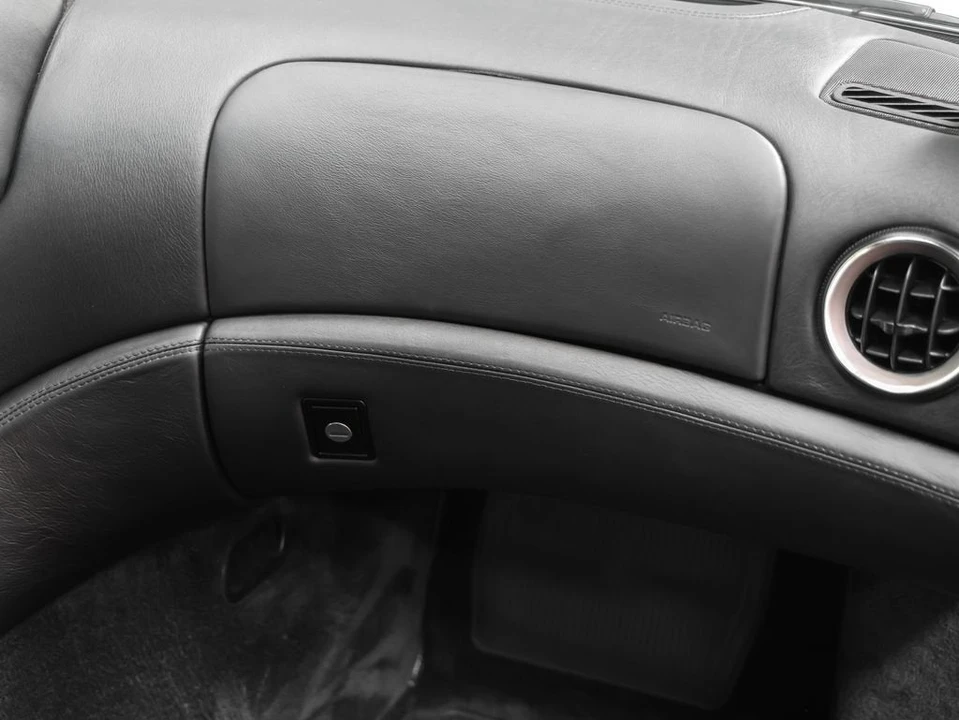 1997 Ferrari 550 Maranello - Image 28 of 31