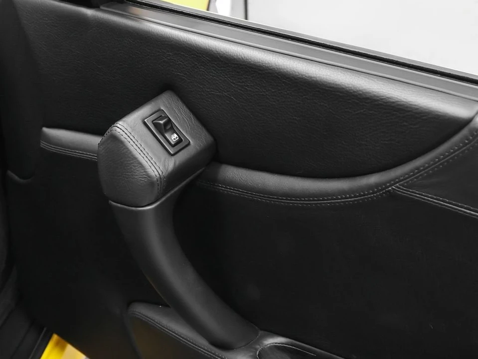 1997 Ferrari 550 Maranello - Image 30 of 31
