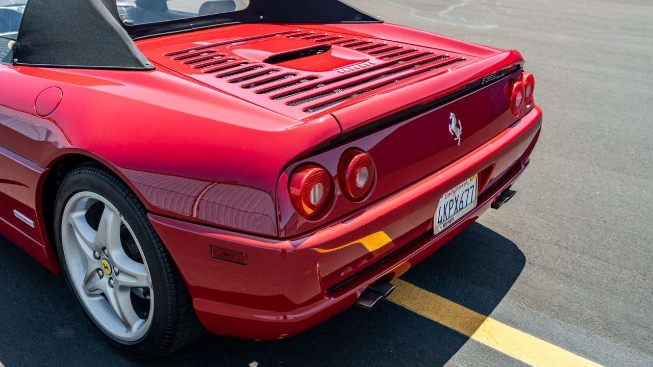 1997 Ferrari F355 Spider - Image 24 of 31