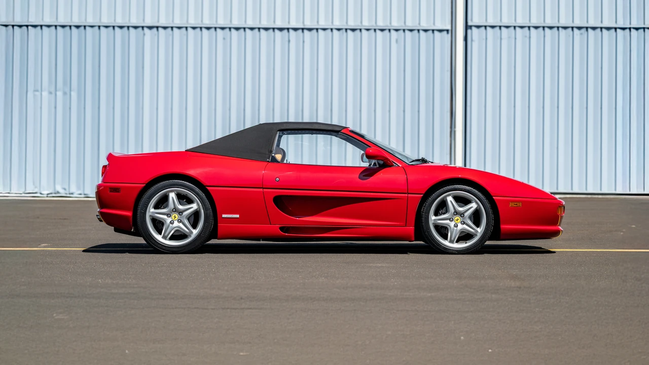 1997 Ferrari F355 Spider - Image 13 of 31